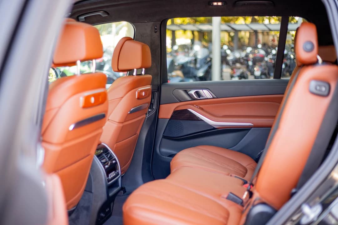 Image of a BMW X7